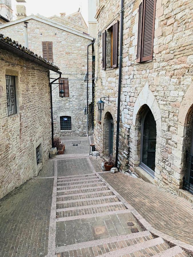 Hotel La Fortezza Ассизи Экстерьер фото